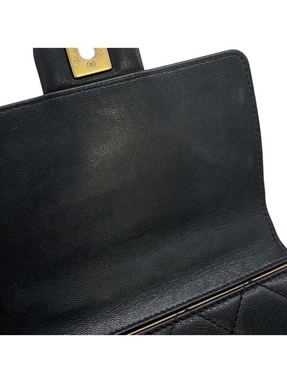 Chanel Chain Shoulder Bag Quilted CC Logo Faux Pearl Lambskin - Picture 9 of 10